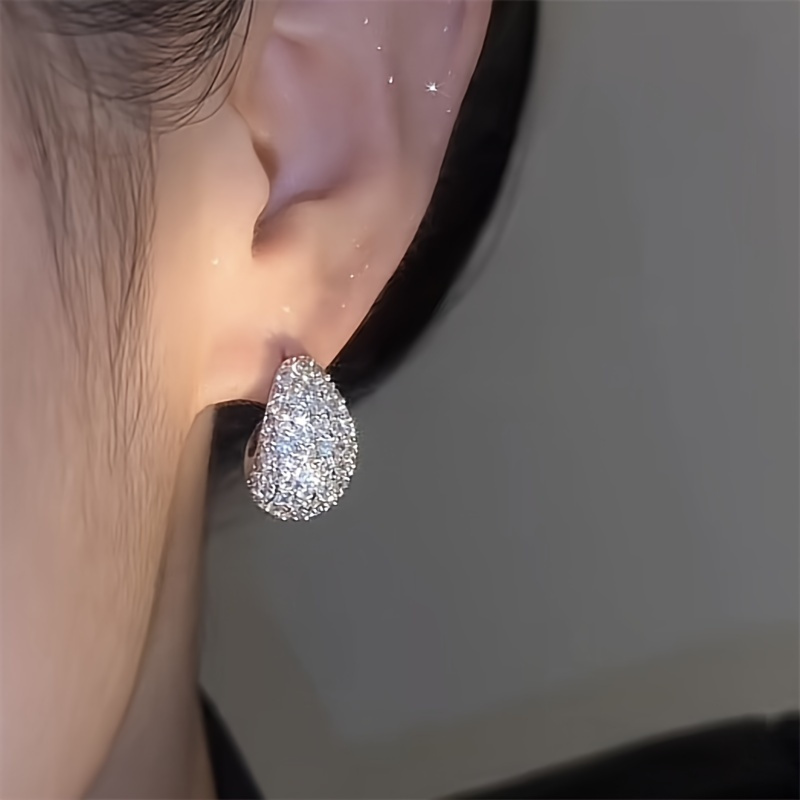 Women's Teardrop Zirconia Stud Earrings for Party Wedding
